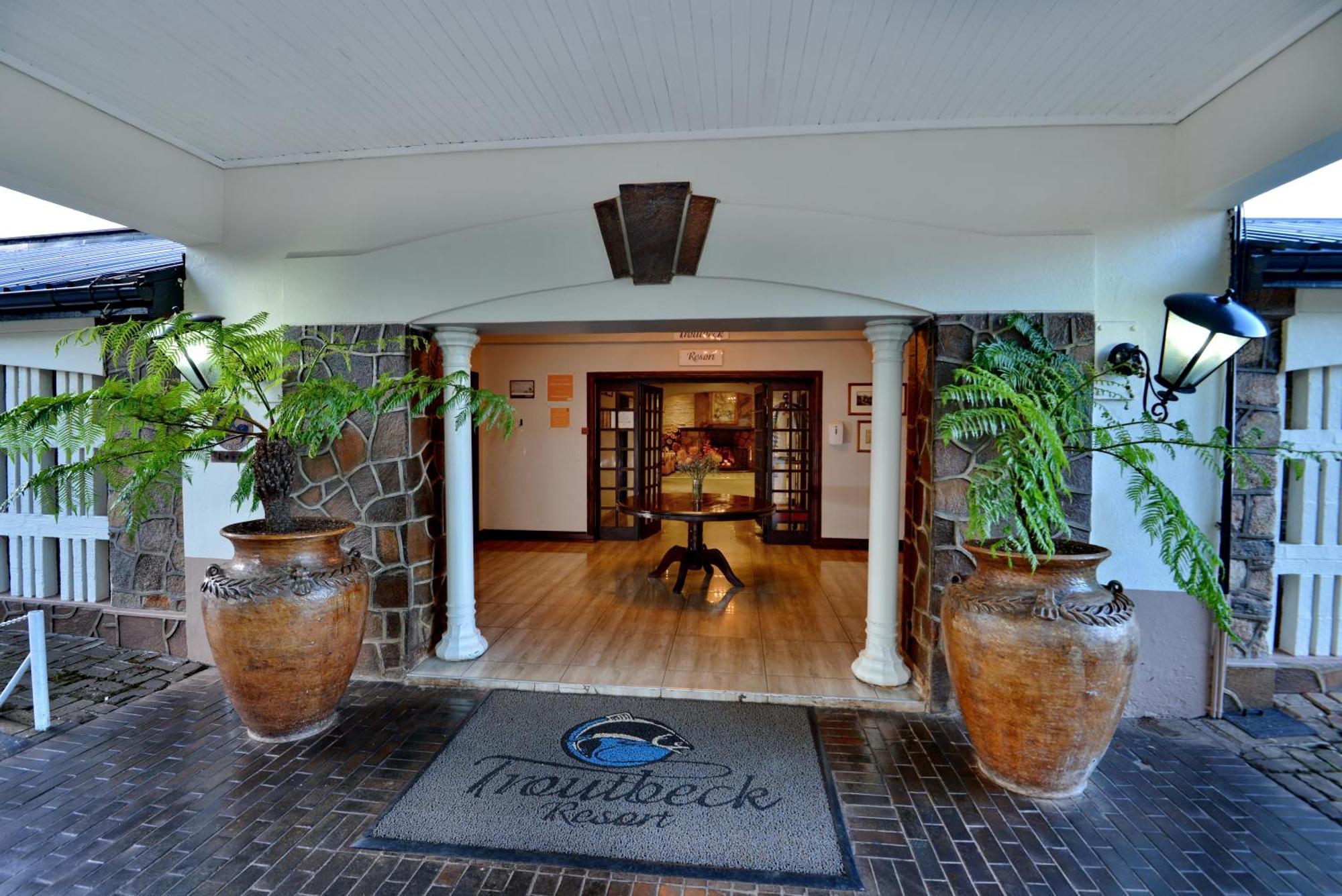 Troutbeck Resort Nyanga ภายนอก รูปภาพ